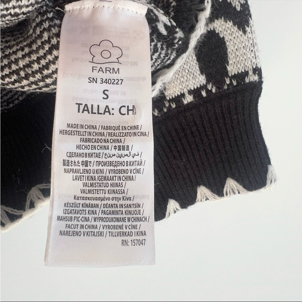 FARM Rio Black & White Mixed Striped Tigers Buttoned Knit Cardigan in Small NWT - Picture 9 of 13